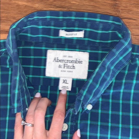 Abercrombie & Fitch Heavy Cotton Button Up - Picture 3 of 6
